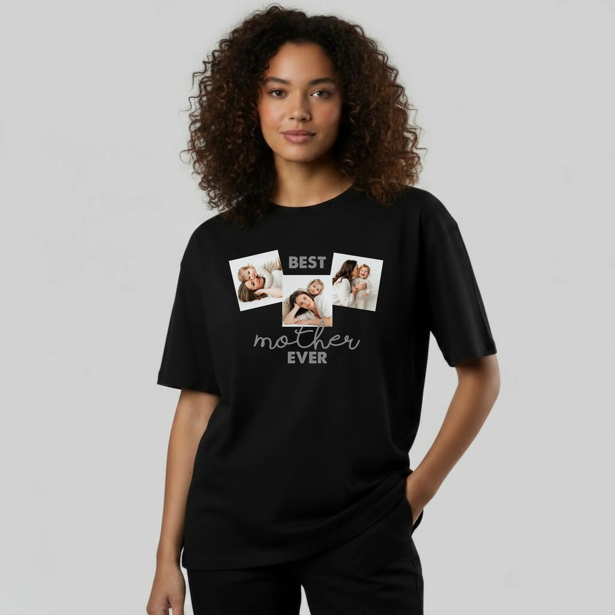 gemini-2.5-flash-image_aynı_görsel_aynı_tişört_manken_farklı_bir_kadın_manken_olsun-0